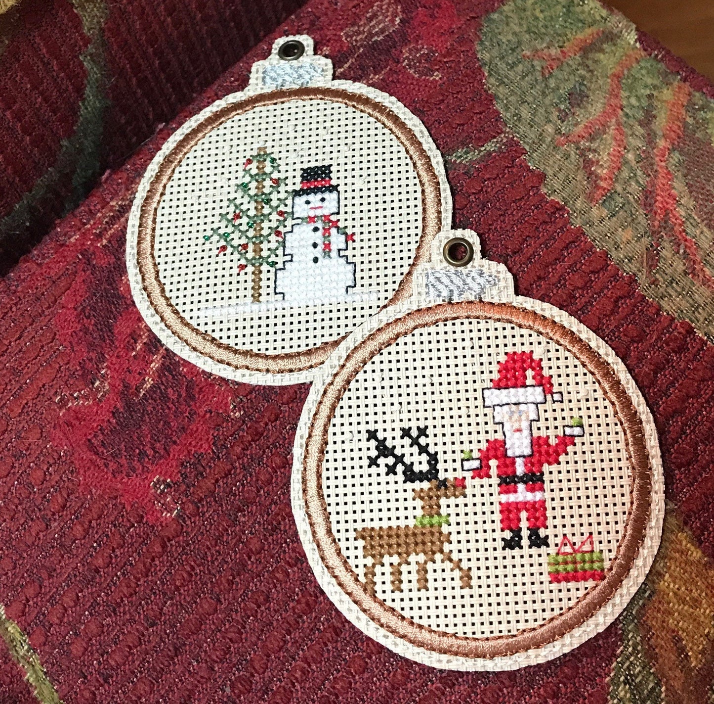 Praiseworthy Stitches’s Zippy Hoop Patterns